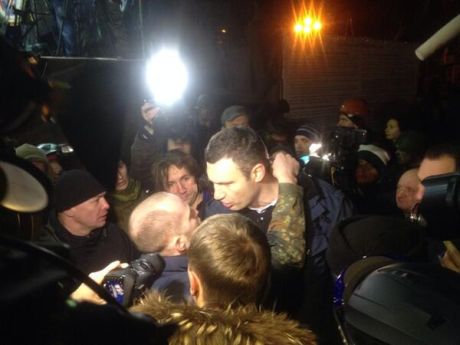 Кличко вибачився перед Майданом за угоду з Януковичем