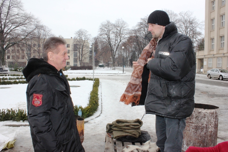 Ледида таки прийшов до Павла Нечаєва, що голодуванням вимагає його відставки (ФОТО)