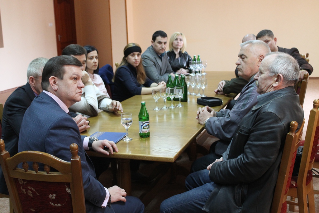 Мукачівські адвокати прийняли звернення щодо президенських виборів (ФОТО, ВІДЕО)