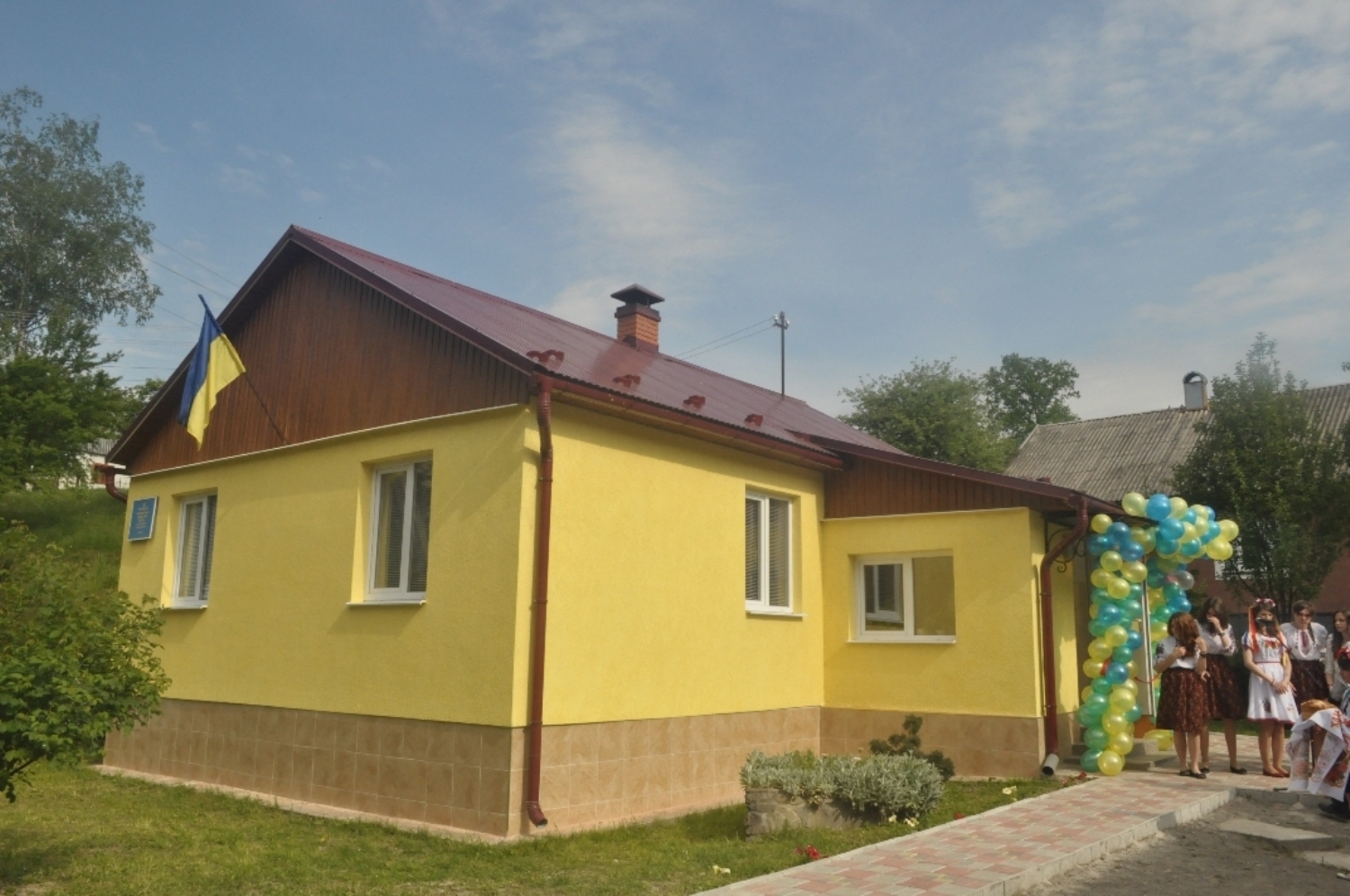 У Стримбі на Рахівщині відкрито реконструйовану спільним закарпатсько-чеським коштом амбулаторію (ФОТО)