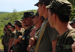 У прес-групі Закарпатського ОВК кажуть, що солдати батальону тероборони на Схід не їдуть