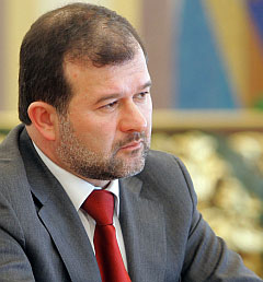Балога порадив "губернатору" Лунченку не ховатися за нардепів у "боротьбі" з солдатськими матерями
