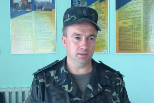 Військовий комісар Мукачева каже, що зупинив указ президента про мобілізацію (ВІДЕО)
