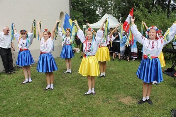 Юні закарпатці викликали австрійців сльози своєю "Молитвою за Україну" (ФОТО)