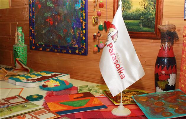 На 5-ту річницю з дня створення "Парасольку" на Тячівщині відвідали благодійники-волонтери зі Швейцарії