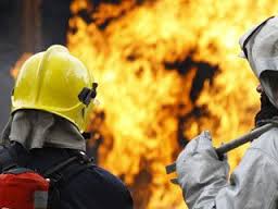 На Берегівщині пожежа у магазині знищила майно та матеріальні цінності