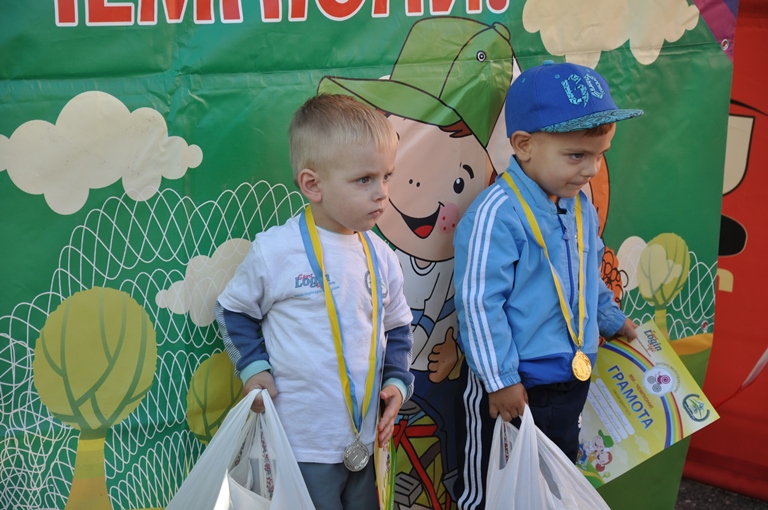 У Хусті відбулися дитячі велозмагання «Ми – чемпіони!» (ФОТО)
