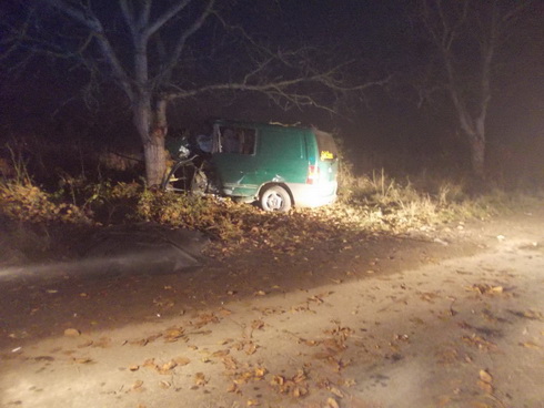 На Тячівщині двоє юнаків потрапили у ДТП: водій загинув на місці пригоди (ФОТО)