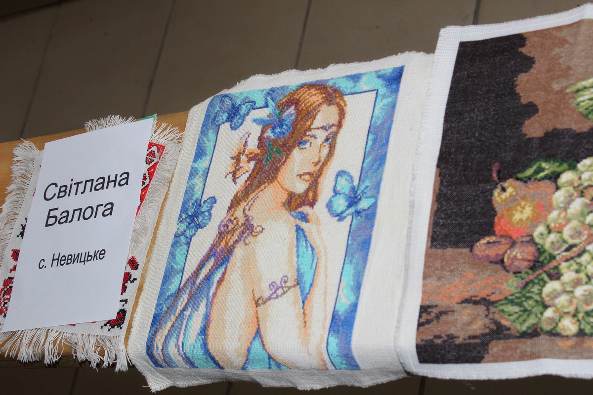 У рамках "Світу без меж" в Ужгороді представили твори особливих митців з "Вибору"(ФОТО)