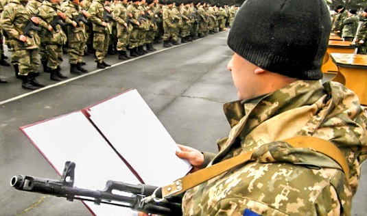 82 мобілізовані закарпатці присягнули на вірність Україні на Рівненському полігоні