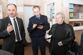Через відмову касира автовокзалу в Ужгороді продавати пільговий квиток довелося викликати міліцію (ВІДЕО)