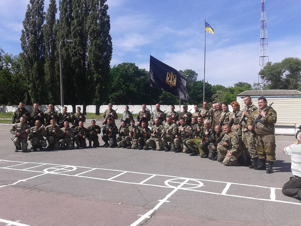 Бійці "Карпатської Січі" разом із командиром, закарпатцем Олегом Куцином, присягнули на вірність українському народу (ФОТО) 