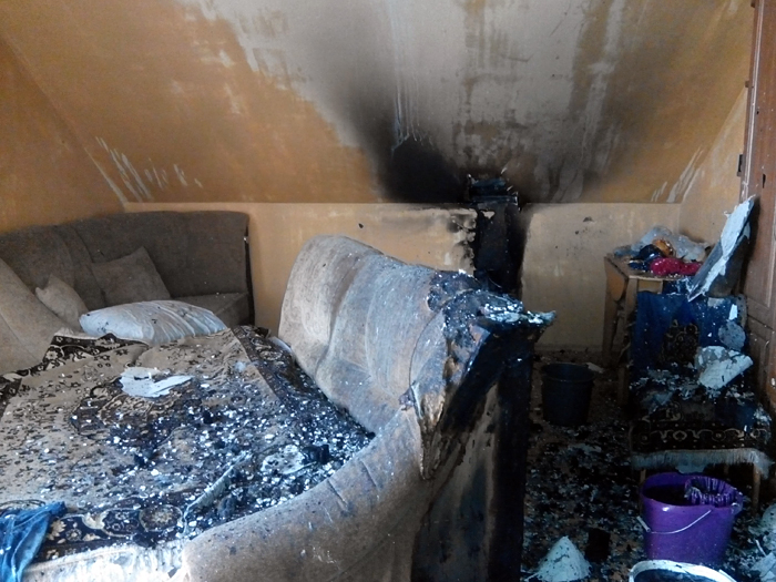 У Сваляві через коротке замикання загорівся житловий будинок (РОЗШИРЕНО) (ФОТО)