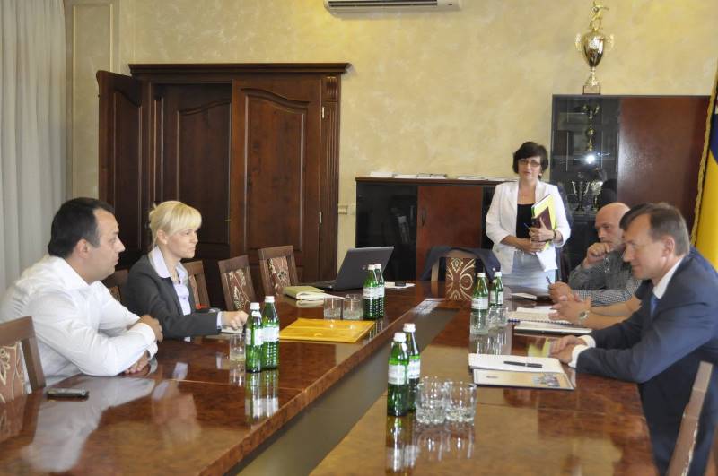 Голова українського представництва Європейського інвестиційного банку відвідає водоканали закарпатських міст