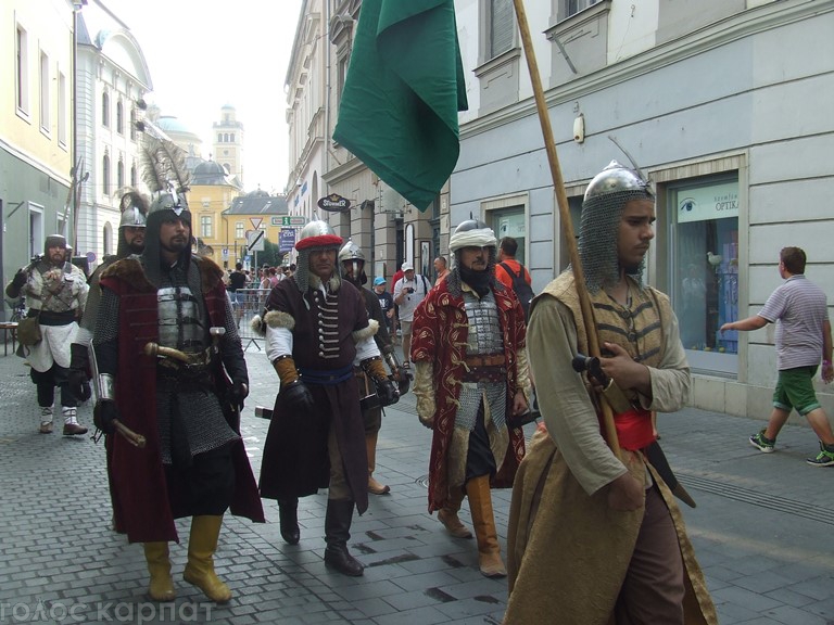 Закарпатці побували на міжнародному фестивалі історичних дійств Середньовіччя в Егері (ФОТО)