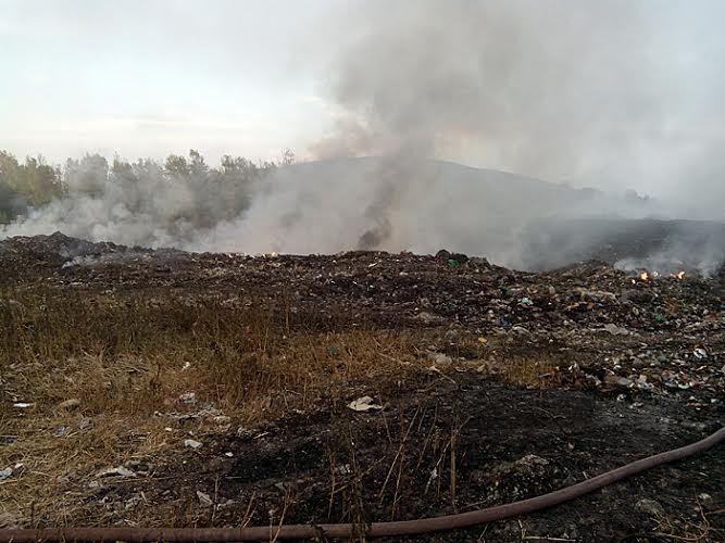 На восьмий день у Виноградові ліквідовано пожежу на місцевому сміттєзвалищі (ФОТО)