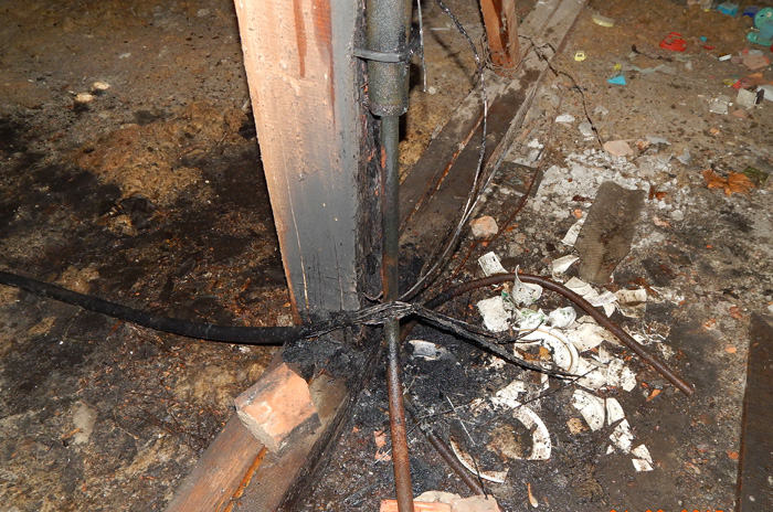 На Берегівщині через  коротке замкнення електромережі ледь не згорів дитсадок (ФОТО)