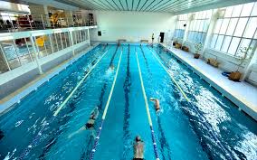 Через дефіцит басейнів лише кожен третій ужгородський школяр уміє плавати (ВІДЕО)