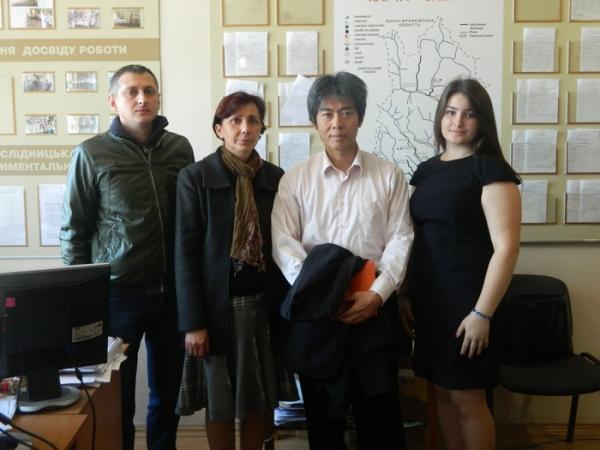Японець з Румунії вдруге приїхав на Закарпаття записувати фольклор (ФОТО)