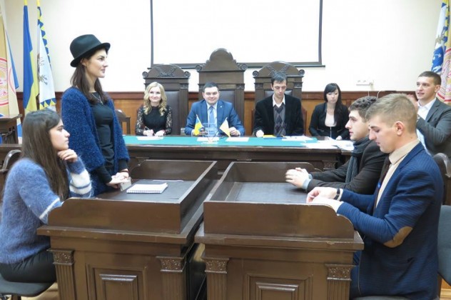 В Ужгороді дебатували про залучення молоді до політичних процесів (ФОТО)