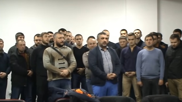 Закарпатські "пересічники" зібрали "колег" з інших регіонів і опублікували відео з погрозами владі (ВІДЕО)