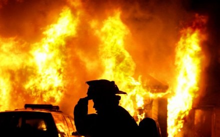 У Квасах на Рахівщині, коли в ньому спала жінка, загорівся житловий будинок
