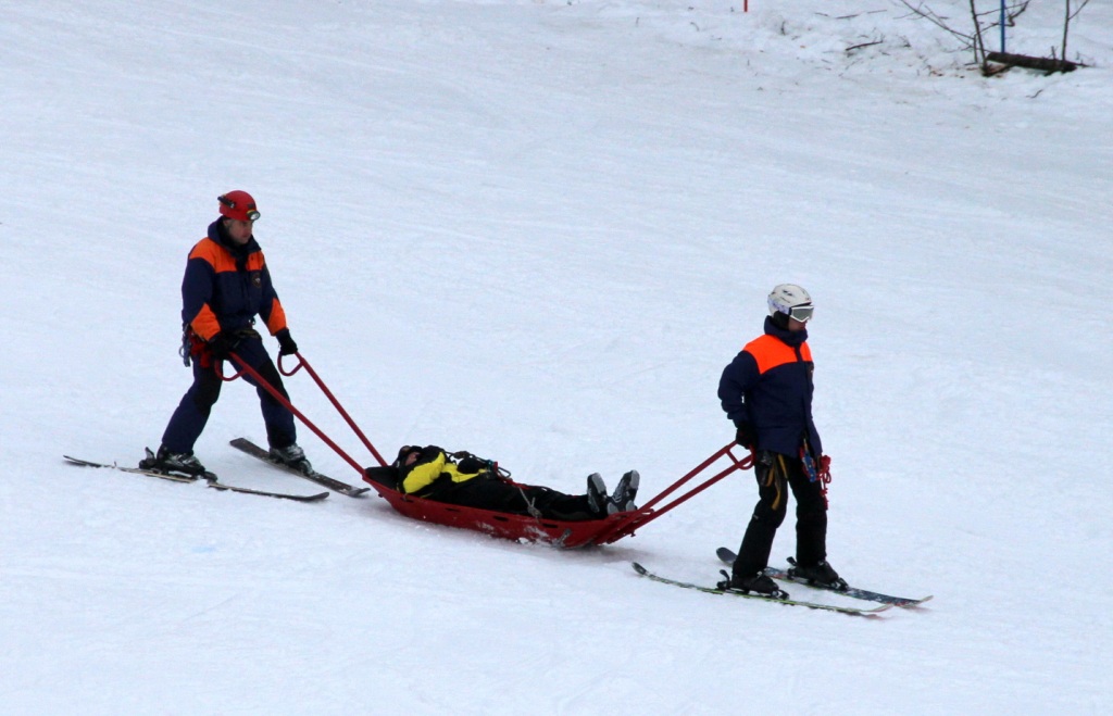На Рахівщині під час катання на лижах на горі Стіг загинув киянин 