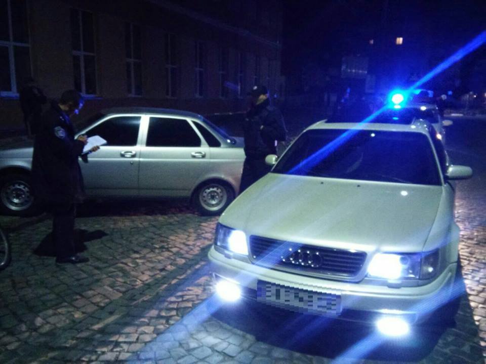 Вранці у Мукачеві патрульні затримали нетверезого водія "Audi A6" (ФОТО)