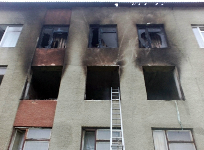 У Нижній Апші на Тячівщині палала будівля школи (ФОТО) 