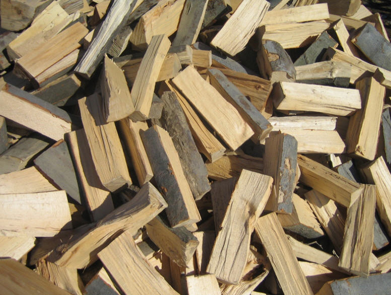 Дозволені розміри експортованих через Закарпаття дров обмежено до одного метра