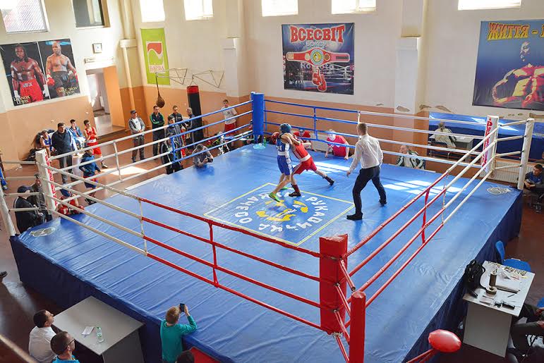 У Мукачеві відбулися змагання з боксу серед школярів (ФОТО)