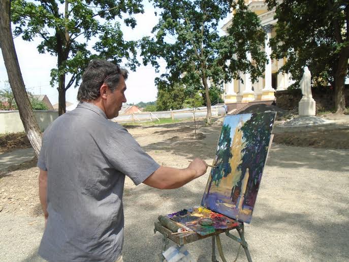 В рамках семінару-пленеру "Ужгород травневий" закарпатські митці малювали в історичному центрі та на околицях міста (ФОТО)