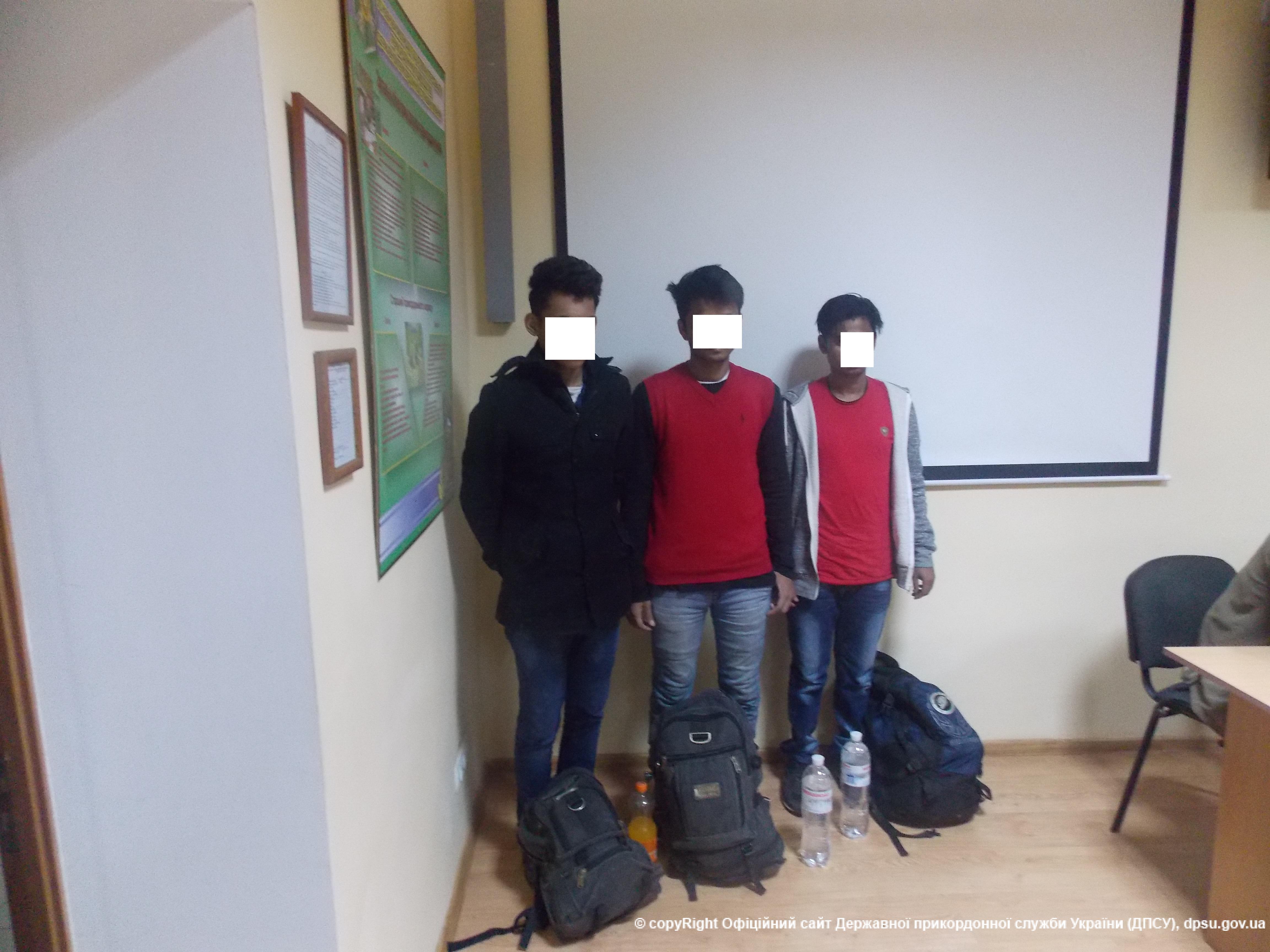 В одному з ужгородських готелів виявили трьох нелегалів із Бангладеш 