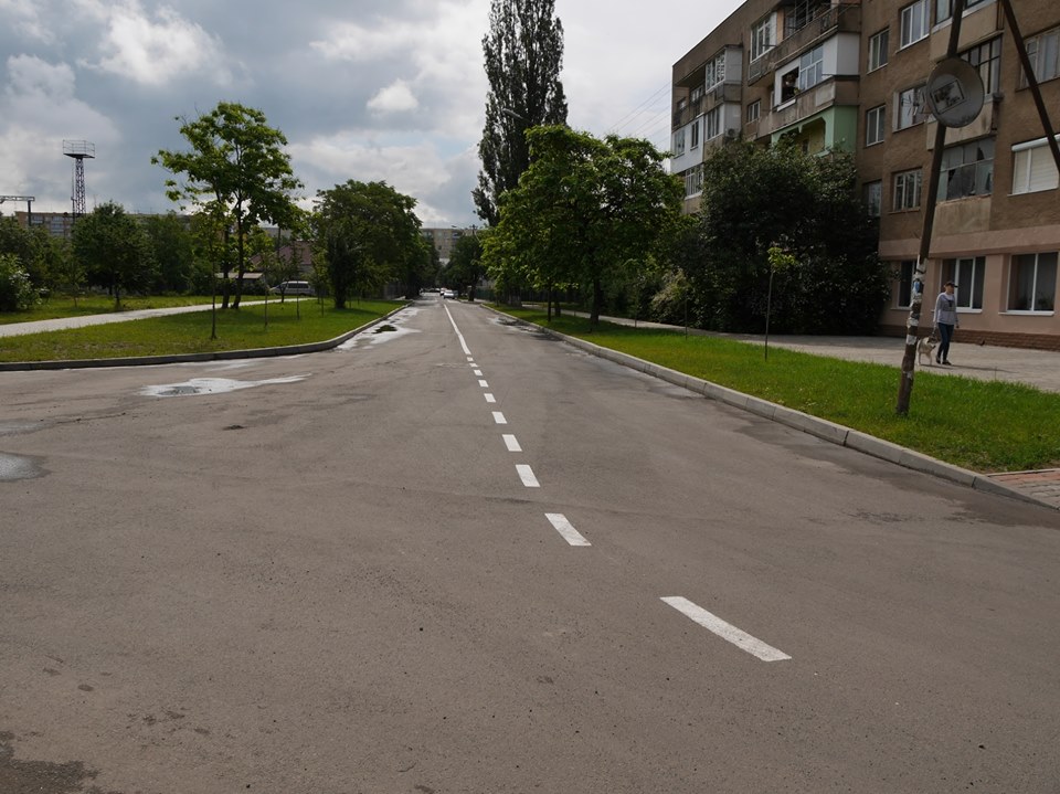 Вулиця 8 Березня в Ужгороді – із новим покриттям (ФОТО)