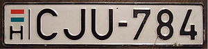 В Ужгороді невідомі вкрали номерні знаки з авто громадянина Угорщини