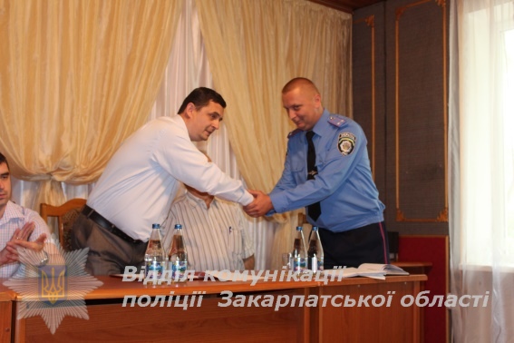 На Закарпатті представили 8 нових керівників відділів та відділень поліції (ФОТО)