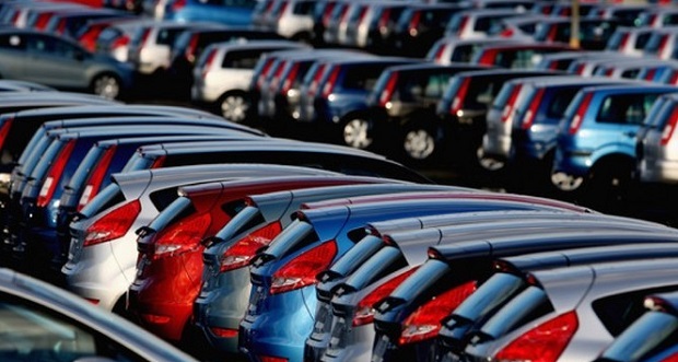 Власники розкішних автівок на Закарпатті сплатили в бюджет майже 2,4 млн грн