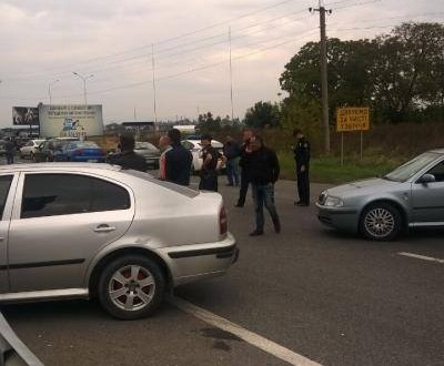 Поліція проводить переговори із блокувальниками кордону на Закарпатті, під'їзд до КПП "Тиса" деблоковано