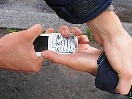 У Мукачеві продавці кавунів пограбували свого "колегу" по ринку, відібравши "мобільний"