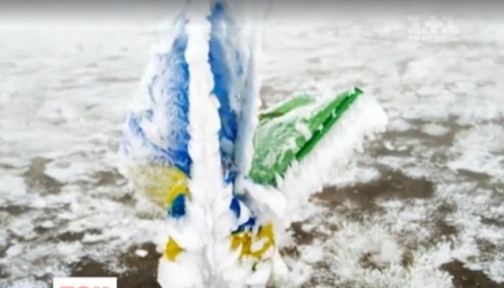 В Україні – перший сніг: туристи діляться світлинами із засніженої Говерли (ВІДЕО)