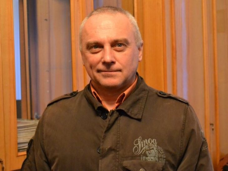 Закарпатський стоматолог як доброволець лікував українських вояків на передовій