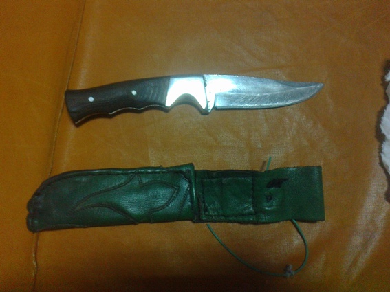 У Квасах на Рахівщині під час бійки під сільським баром чоловік підрізав "опонента" ножем (ФОТО)