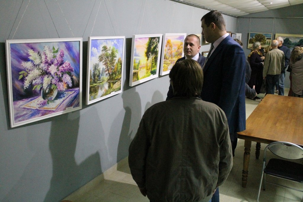 У Виноградові відкрилася виставка творчих робіт художників Виноградівщини (ФОТО)
