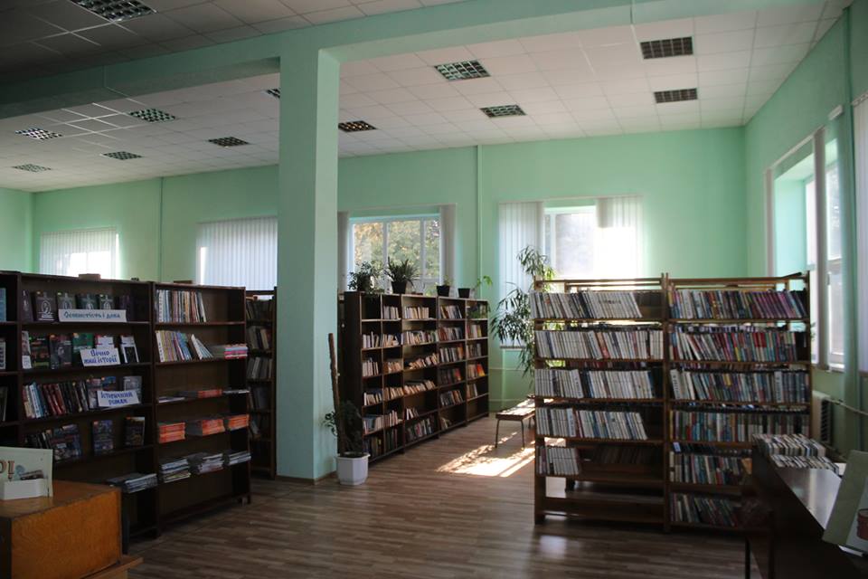 У Мукачеві завершують капітальний ремонт міської бібліотеки