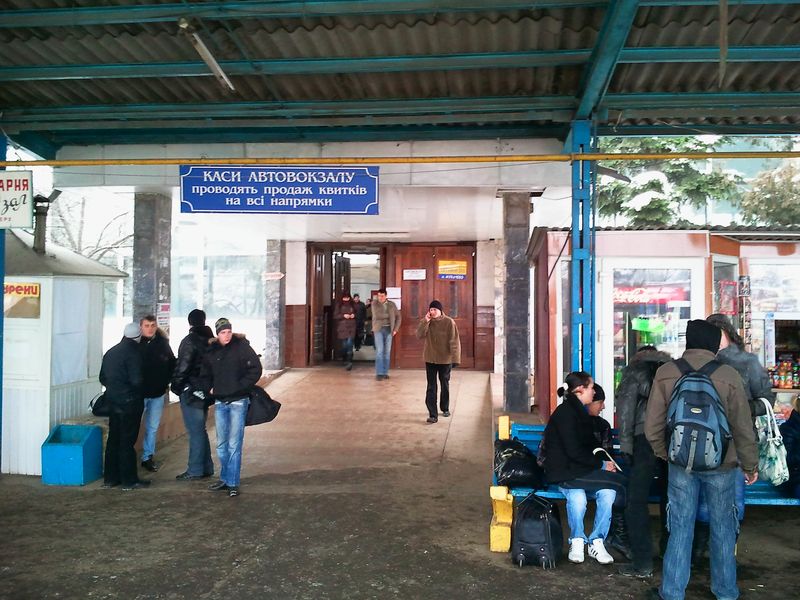 У Мукачеві дебошир побив охоронця автовокзалу й утік