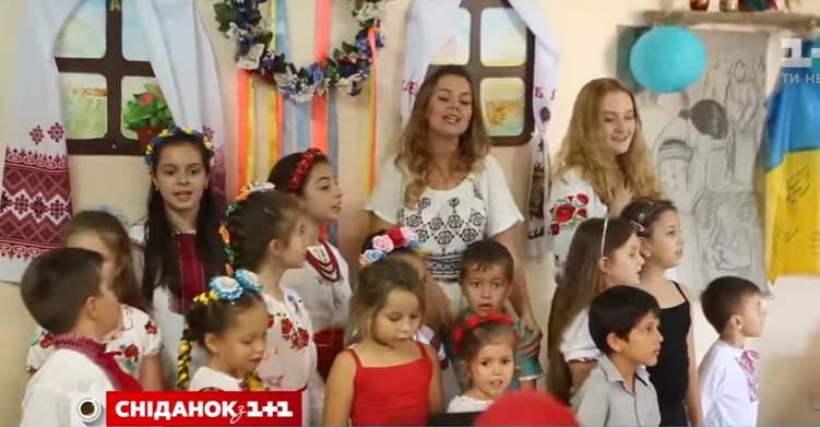 Закарпатка, що вийшла заміж за йорданця, пропагує в Йорданії українську культуру (ВІДЕО)