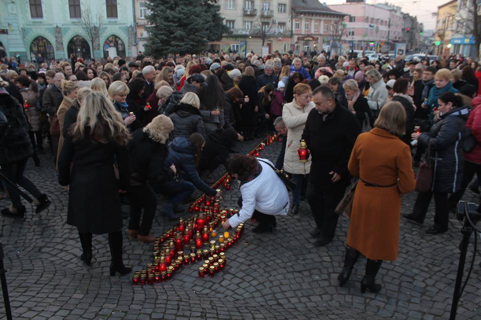 У Мукачеві вшанували пам’ять жертв Голодоморів (ФОТО)