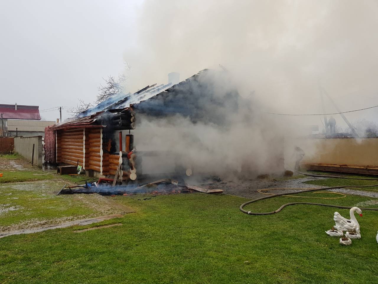 У Чинадієві, на Мукачівщині, пожежа знищила дерев'яну лазню