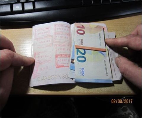На в'їзді в Україну на Закарпатті румун намагався дати прикордоннику 30 євро хабара 