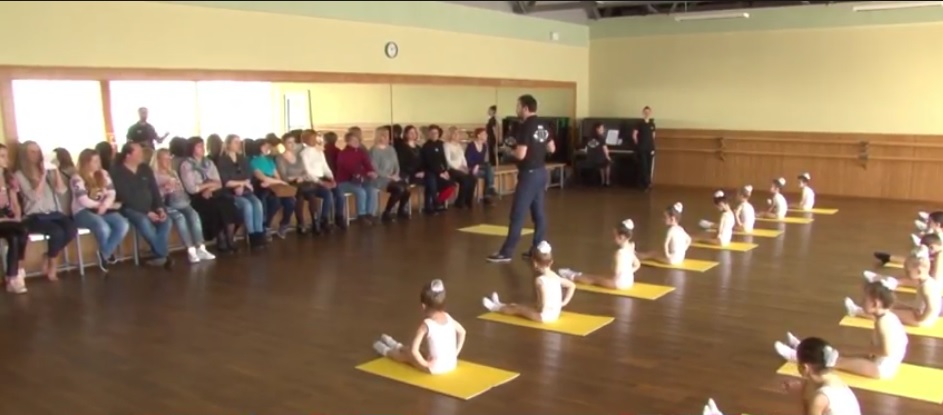 В Ужгороді демонстрували культуру народного танцю (ВІДЕО)